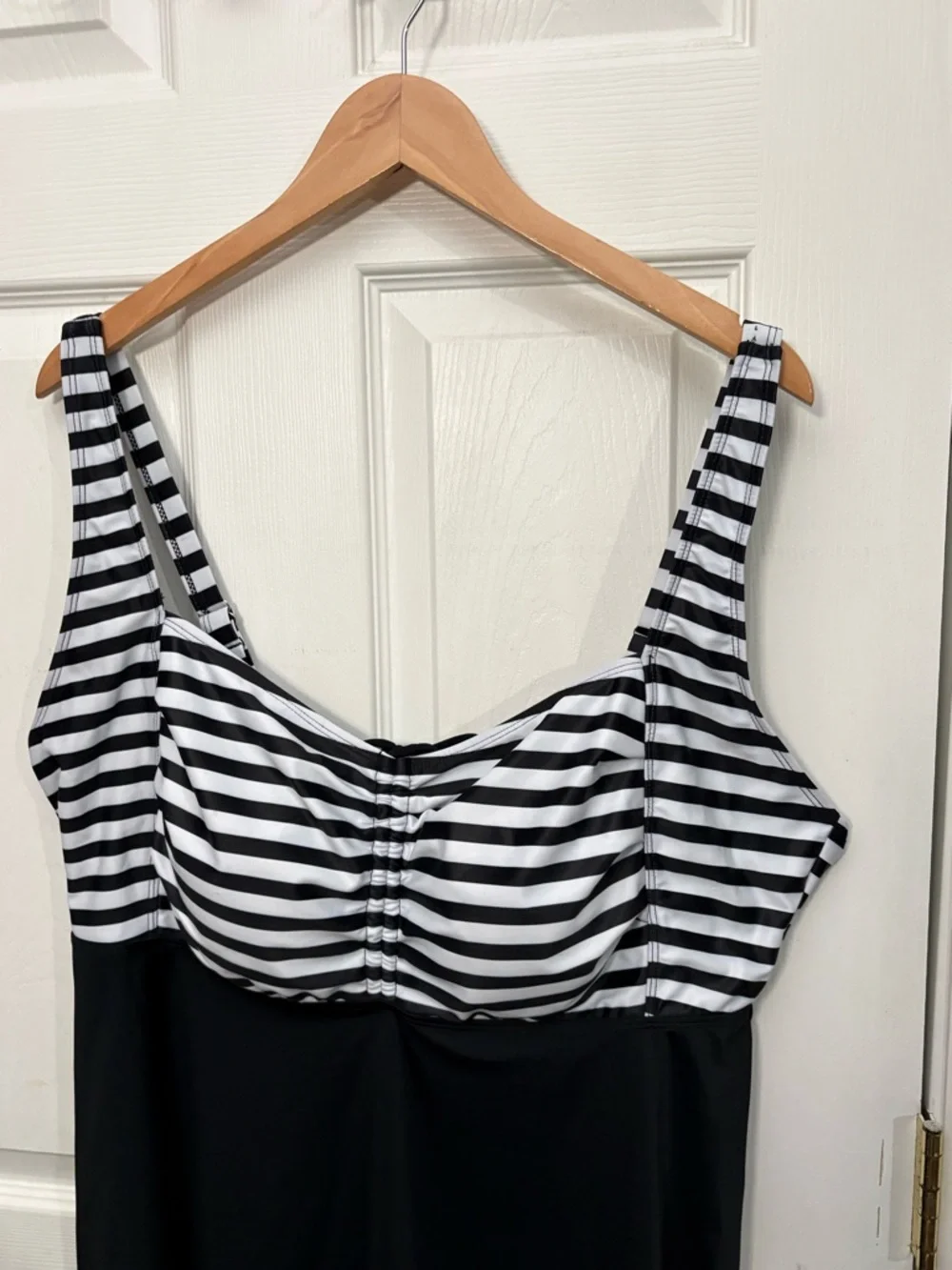Yonique Striped Tankini Swimsuit Top Size 22W New